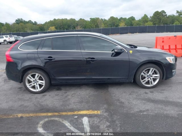 YV140MEKXF1262401 Volvo V60 T5 Premier