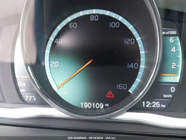 YV140MEKXF1262401 Volvo V60 T5 Premier