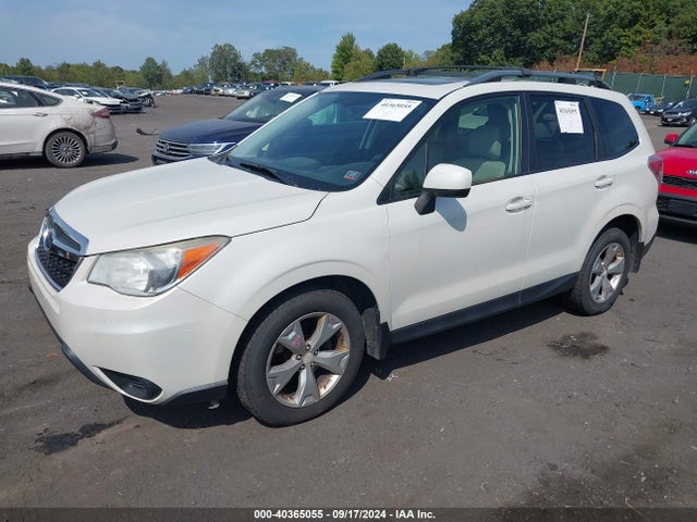 Subaru Forester 2.5i Premium 2014 JF2SJAEC4EH549628 Image 2