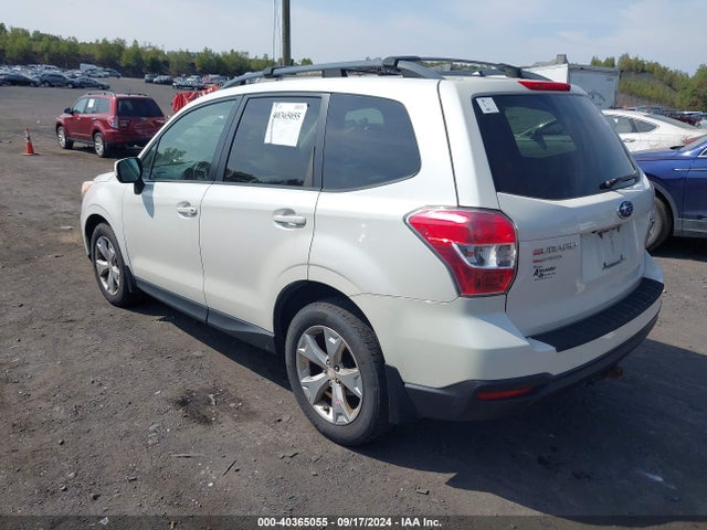 Subaru Forester 2.5i Premium 2014 JF2SJAEC4EH549628 Image 3