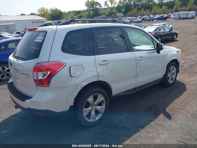 Subaru Forester 2.5i Premium 2014 JF2SJAEC4EH549628 Image 4