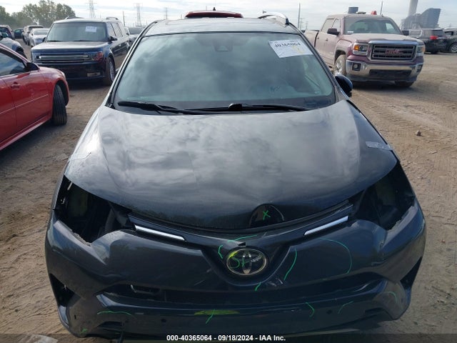 Toyota Rav4 Xle 2018 2T3RFREV5JW741434 Image 13
