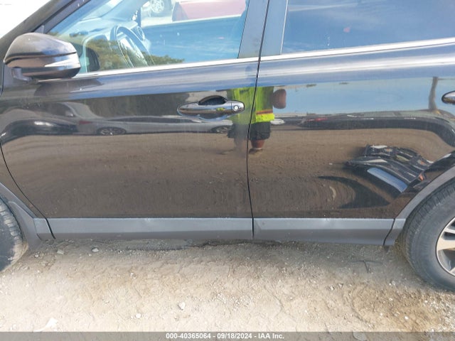 Toyota Rav4 Xle 2018 2T3RFREV5JW741434 Image 15