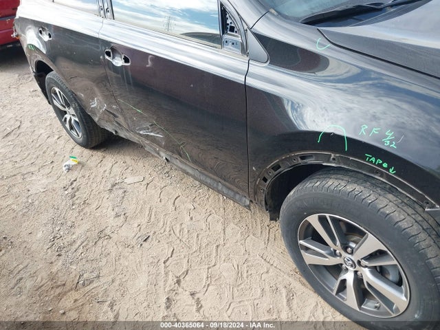 Toyota Rav4 Xle 2018 2T3RFREV5JW741434 Image 18