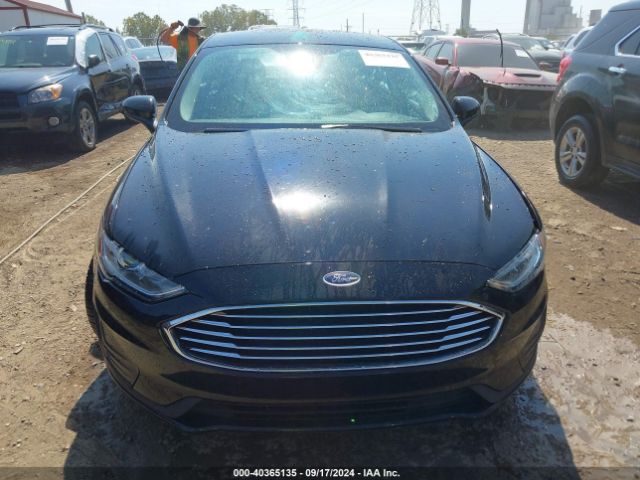 3FA6P0HD1KR282221 Ford FUSION SE