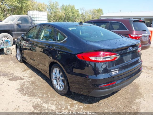 3FA6P0HD1KR282221 Ford FUSION SE
