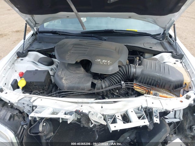 2C3CCAEG5EH280375 Chrysler 300C
