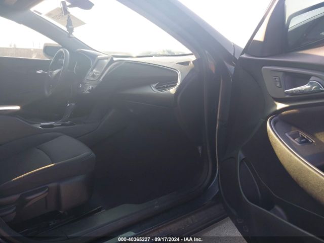 1G1ZB5STXHF180014 Chevrolet MALIBU LS