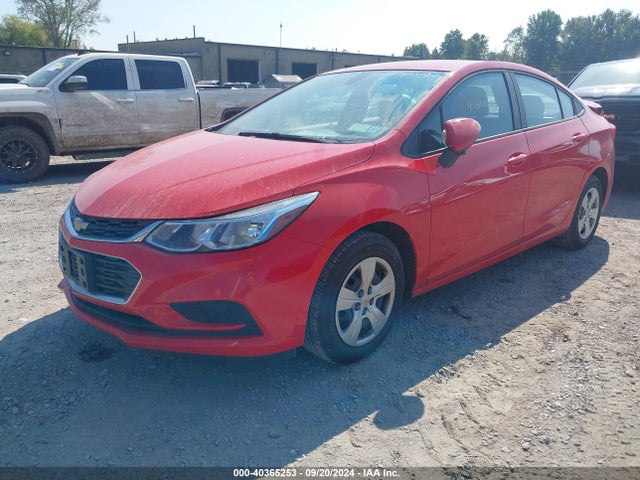 Chevrolet Cruze Ls Auto 2017 1G1BC5SM8H7234685 Image 2