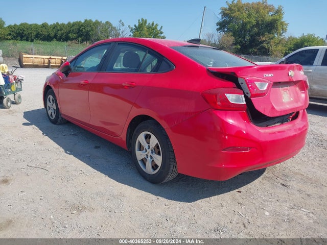Chevrolet Cruze Ls Auto 2017 1G1BC5SM8H7234685 Image 3