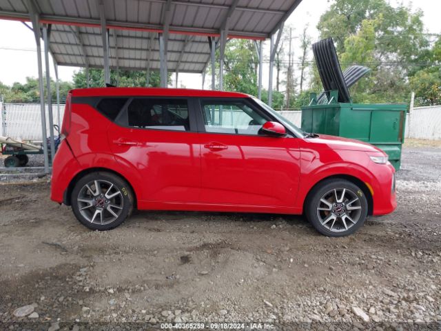 KNDJ63AU0N7159766 KIA Soul Gt-line