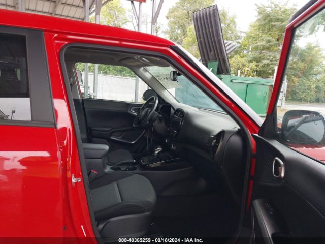 KNDJ63AU0N7159766 KIA Soul Gt-line