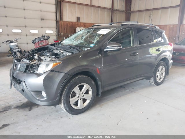 Toyota Rav4 Xle 2014 JTMRFREV8ED049770 Image 2