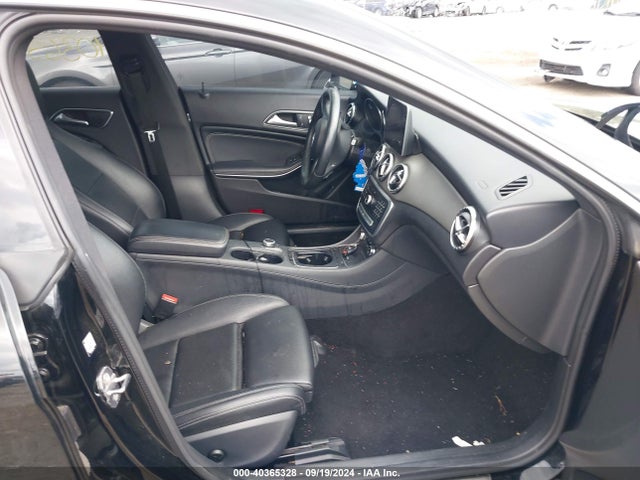 WDDSJ4GB2KN766036 Mercedes-Benz CLA 250 4MATIC