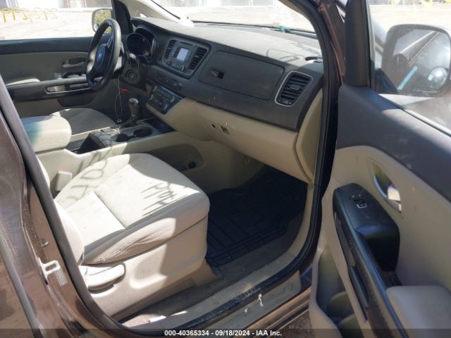 KNDMB5C15F6043493 KIA SEDONA LX