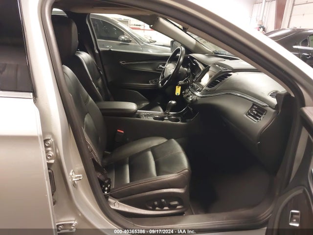 Chevrolet IMPALA 1LT 2017 2G1105S36H9123966 Image 5