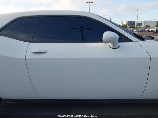 2C3CDZAG2HH658643 Dodge Challenger Sxt
