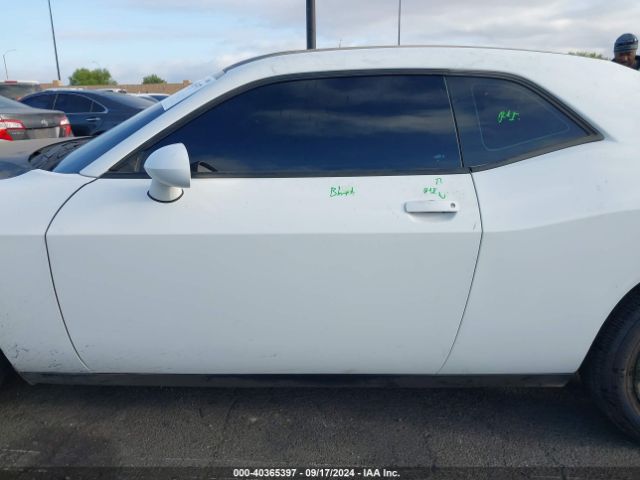 2C3CDZAG2HH658643 Dodge Challenger Sxt
