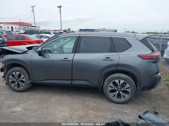 5N1AT3BA1MC780934 Nissan Rogue Sv Fwd
