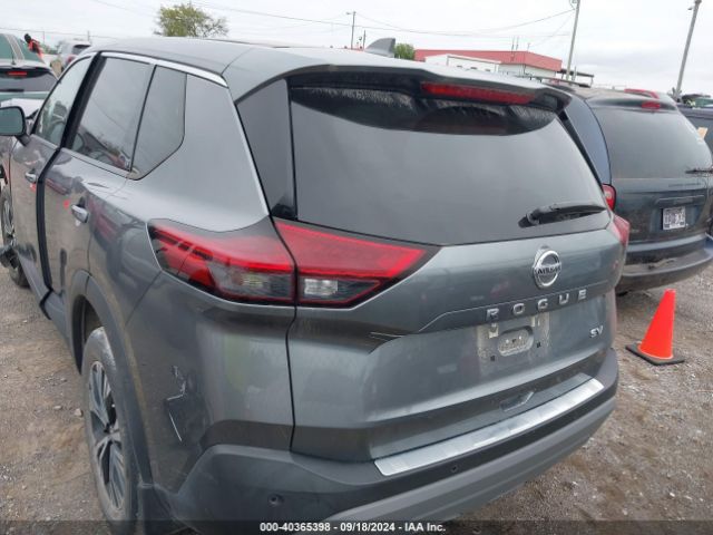 5N1AT3BA1MC780934 Nissan Rogue Sv Fwd