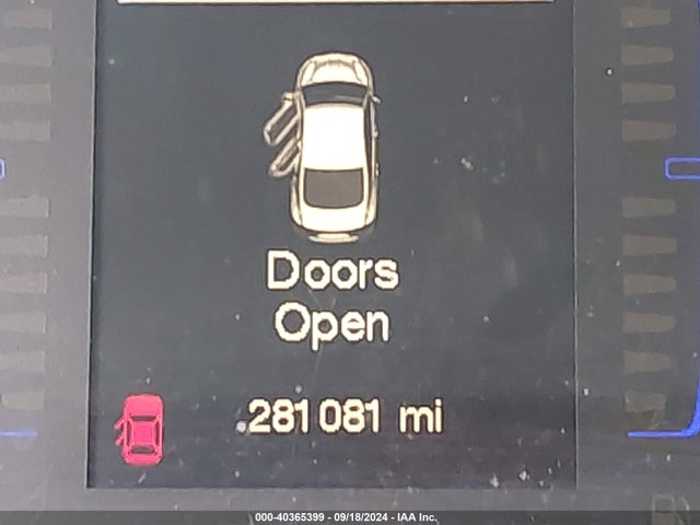 1C3CCCBB9FN756785 Chrysler 200 S