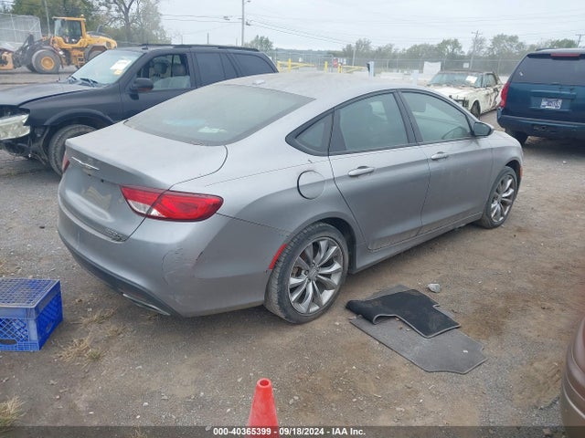Chrysler 200 S 2015 1C3CCCBB9FN756785 Image 4