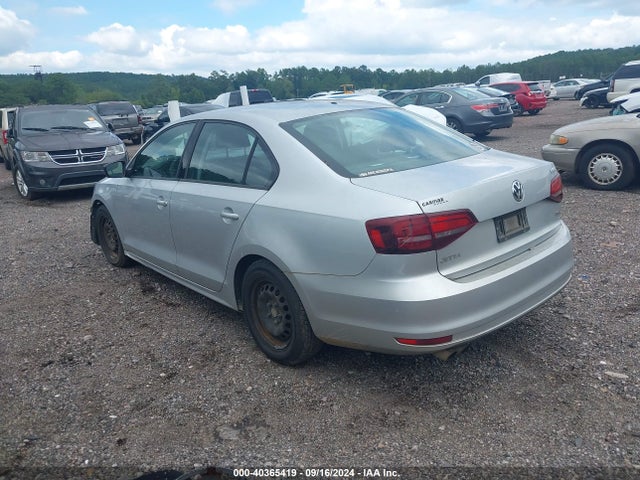 3VW267AJ7GM209828 Volkswagen Jetta 1.4t S