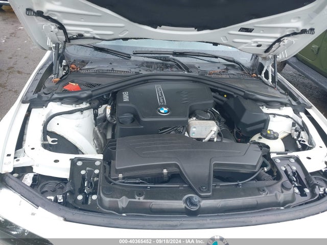 BMW 328i Xdrive 2016 WBA8E3G56GNT74906 Image 10