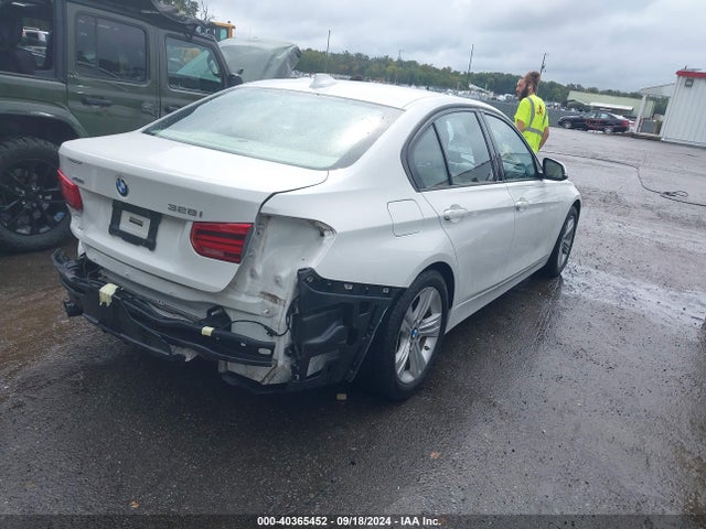 BMW 328i Xdrive 2016 WBA8E3G56GNT74906 Image 4
