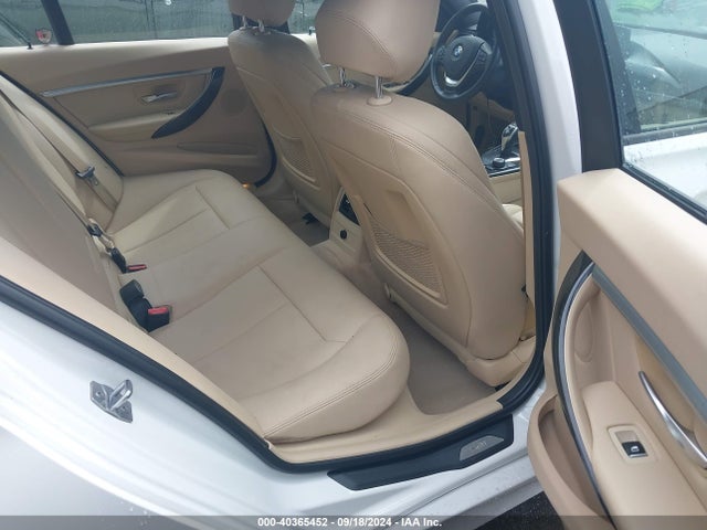 BMW 328i Xdrive 2016 WBA8E3G56GNT74906 Image 8