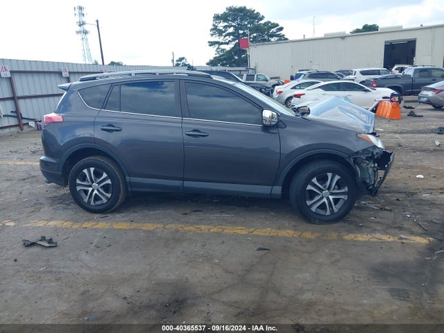 Toyota RAV4 LE 2017 2T3ZFREV2HW371585 Image 12