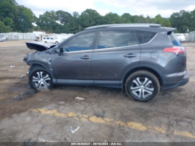 Toyota RAV4 LE 2017 2T3ZFREV2HW371585 Image 13