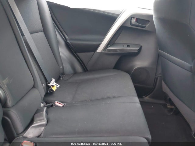 Toyota RAV4 LE 2017 2T3ZFREV2HW371585 Image 8