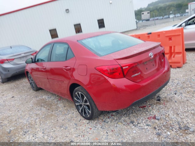 Toyota COROLLA SE 2017 5YFBURHE6HP705470 Image 3