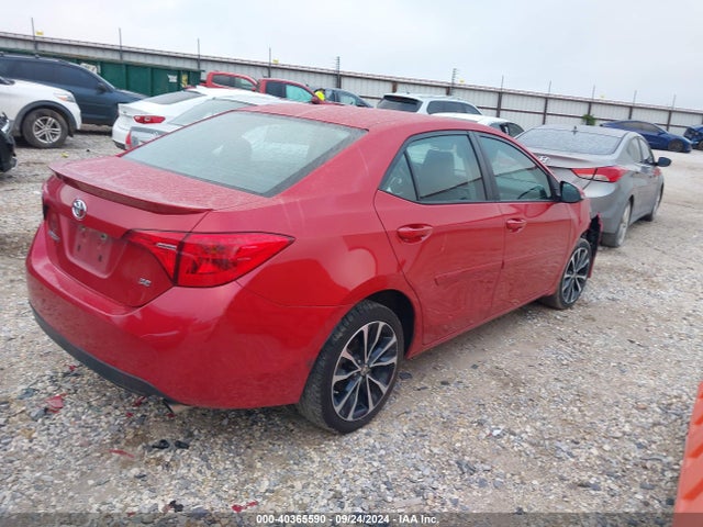 Toyota COROLLA SE 2017 5YFBURHE6HP705470 Image 4