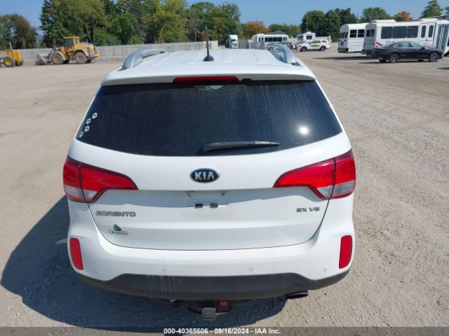 5XYKUDA79FG640646 KIA Sorento Ex V6