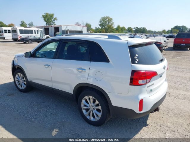 5XYKUDA79FG640646 KIA Sorento Ex V6