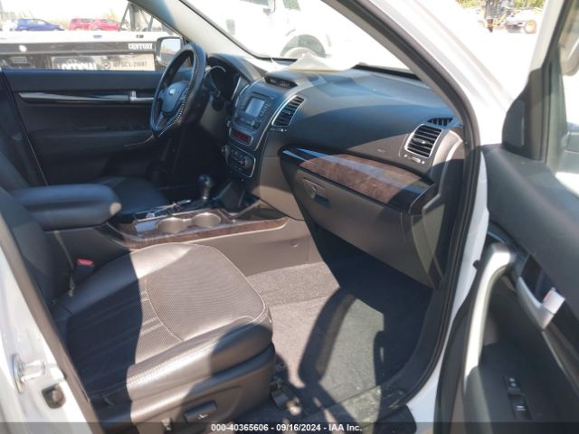 5XYKUDA79FG640646 KIA Sorento Ex V6