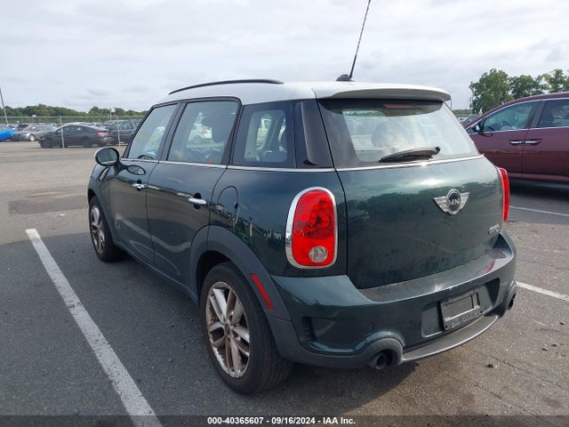 2011 MINI COOPER S COUNTRYMAN WMWZC5C59BWL53188 Photo 2