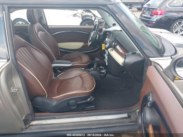 2008 MINI COOPER CLUBMAN WMWML33508TN67351 Photo 4