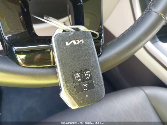 KNDNB4H30R6325778 KIA Carnival Mpv Lx Seat Package