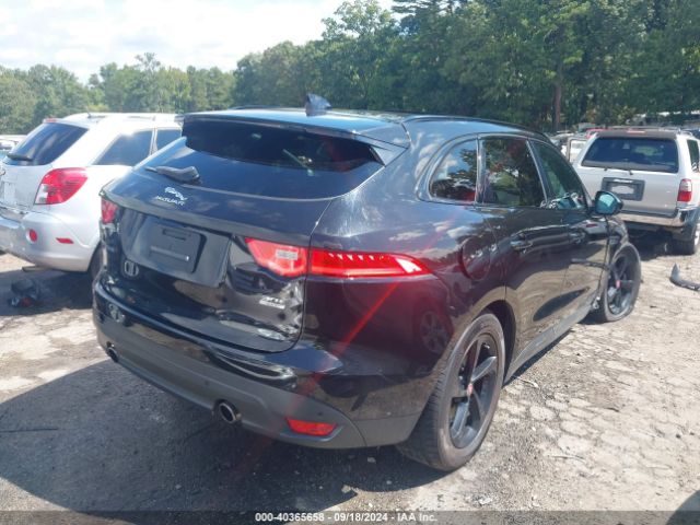 SADCJ2GX6JA329701 Jaguar F-pace 30t Premium