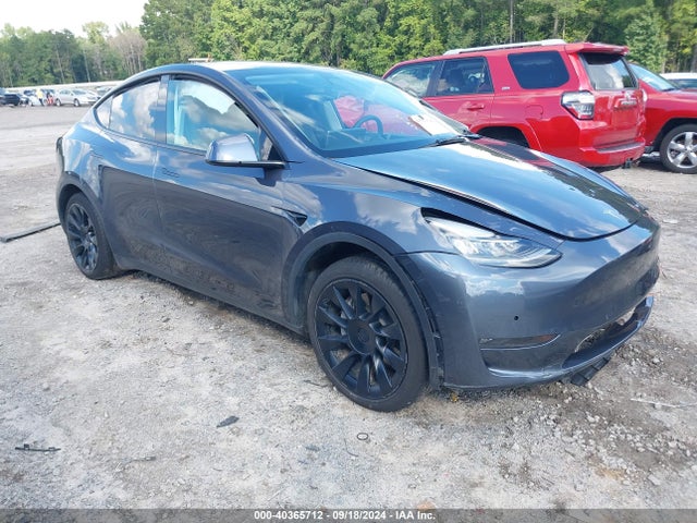 2022 TESLA MODEL Y 7SAYGDEE8NF321855 Photo 0
