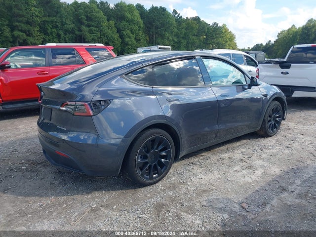 2022 TESLA MODEL Y 7SAYGDEE8NF321855 Photo 3