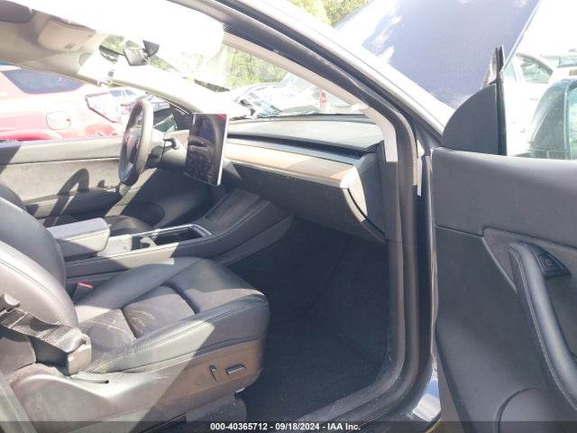 2022 TESLA MODEL Y 7SAYGDEE8NF321855 Photo 4