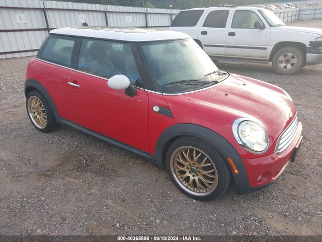2009 MINI COOPER WMWMF33529TW72014 Photo 0