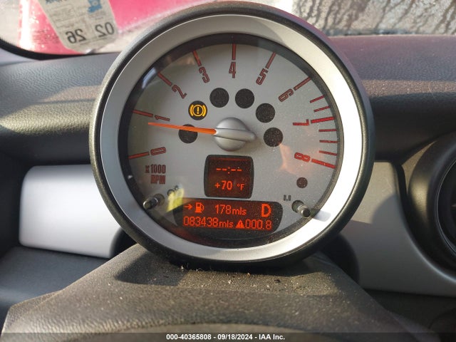 2009 MINI COOPER WMWMF33529TW72014 Photo 6