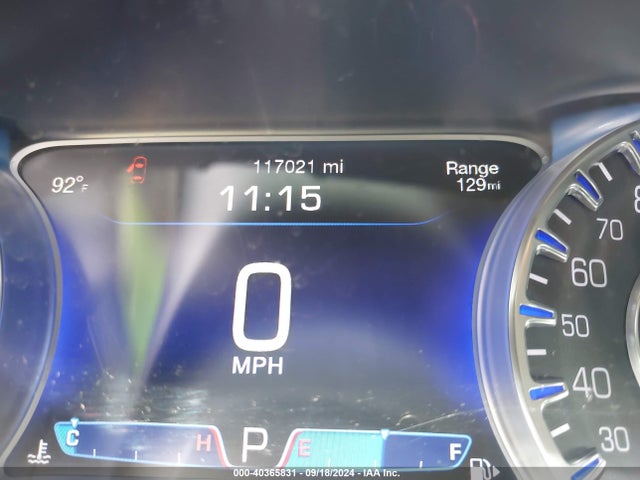 Chrysler 200 C 2015 1C3CCCCB4FN500892 Image 7