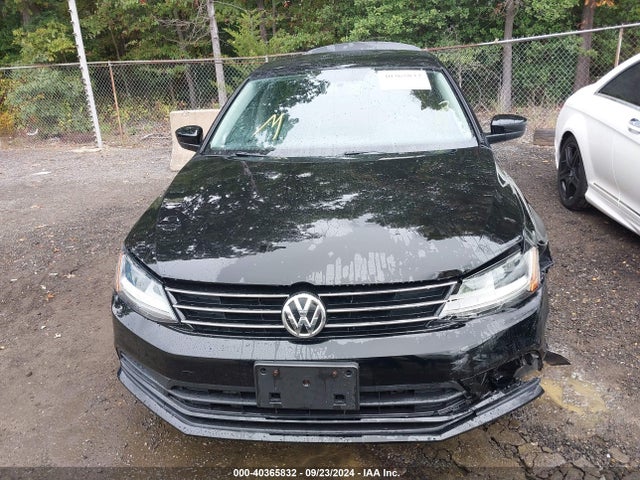 3VW2B7AJ5HM355884 Volkswagen Jetta 1.4t S