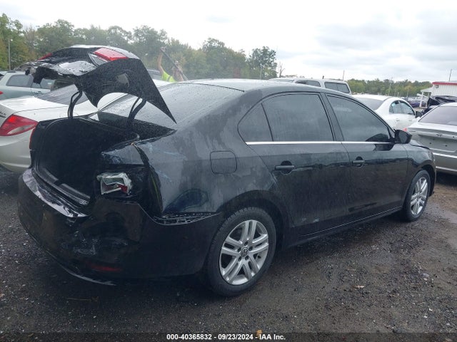 3VW2B7AJ5HM355884 Volkswagen Jetta 1.4t S
